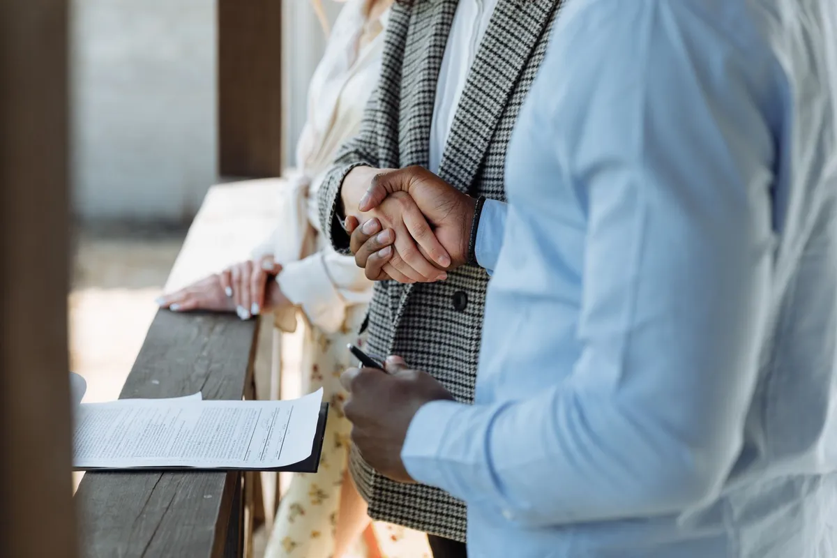 Mandat de vente simple, exclusif ou semi-exclusif : lequel signer ?